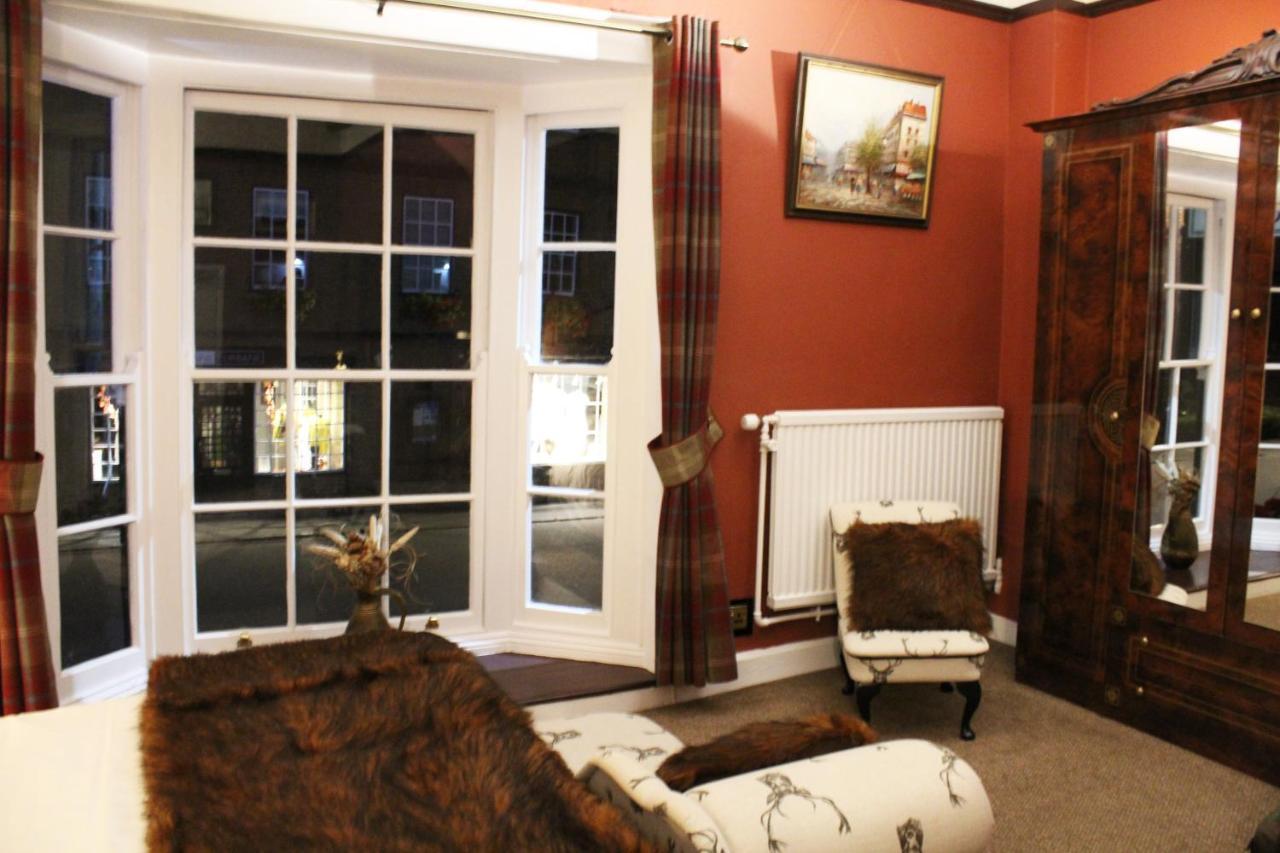 The Lion Hotel Buckden  Zewnętrze zdjęcie